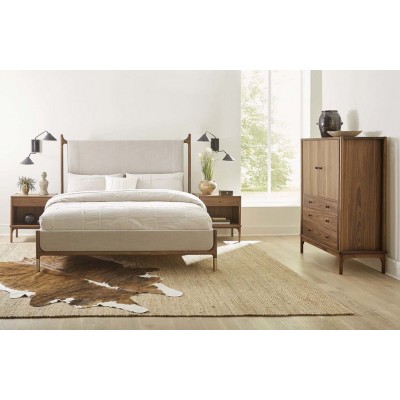 Walnut Grove Upholstered Bed 