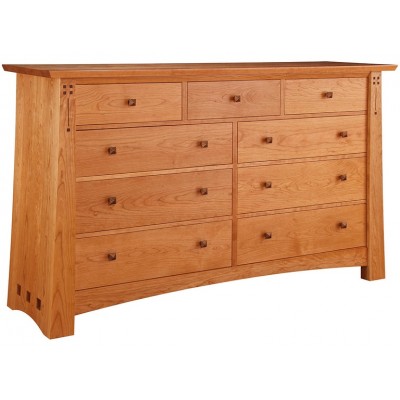 Highlands Master Dresser