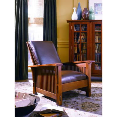 Compact Spindle Morris Chair